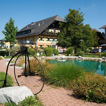 Hotel Gastagwirt 4*