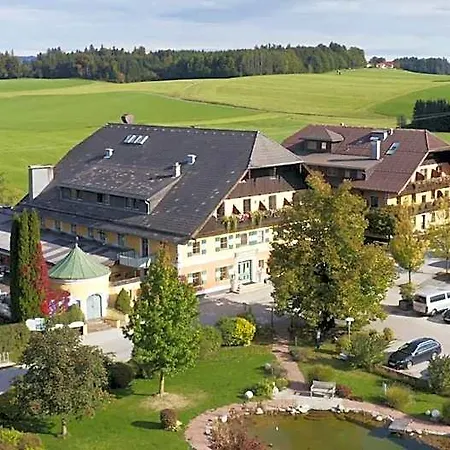 Gastagwirt Hotel 4*